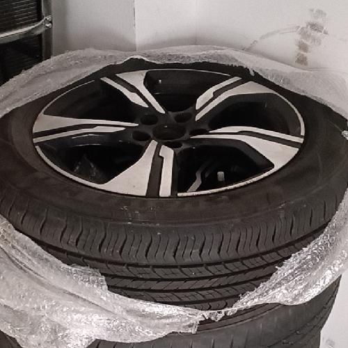 奇瑞瑞虎5x轮胎铝圈5x215/65R17