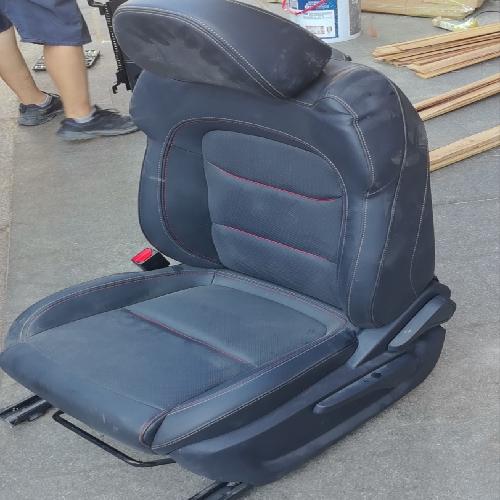 奇瑞旗云瑞虎8左前座椅t18C手动