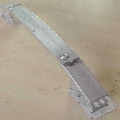 比亚迪宋Pro前杠横梁